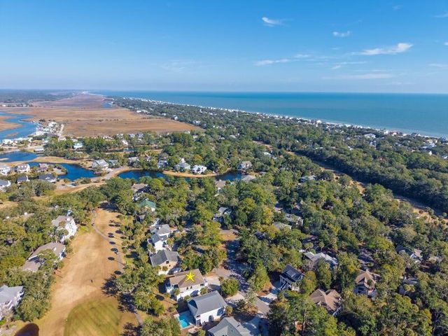 7 Gun Bluff Road, Edisto Island, SC 29438