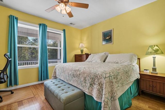 7 Gun Bluff Road, Edisto Island, SC 29438