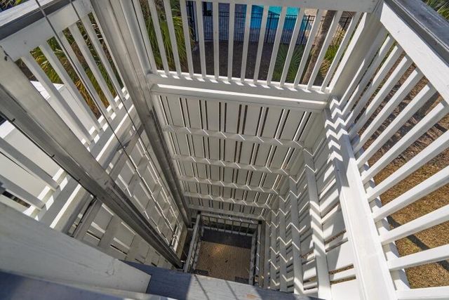 7 Gun Bluff Road, Edisto Island, SC 29438