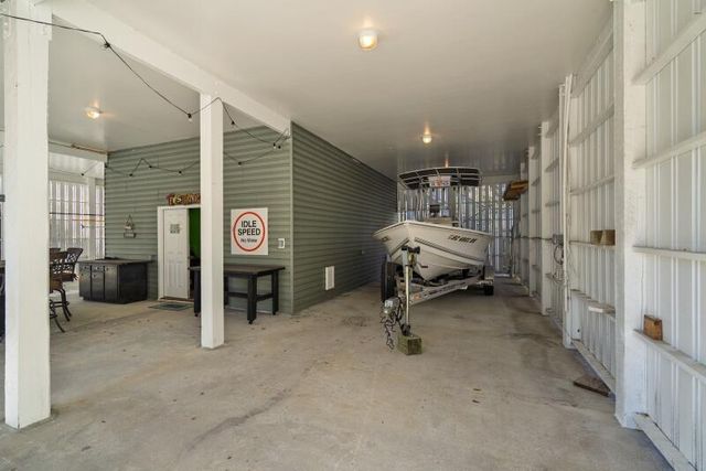 7 Gun Bluff Road, Edisto Island, SC 29438