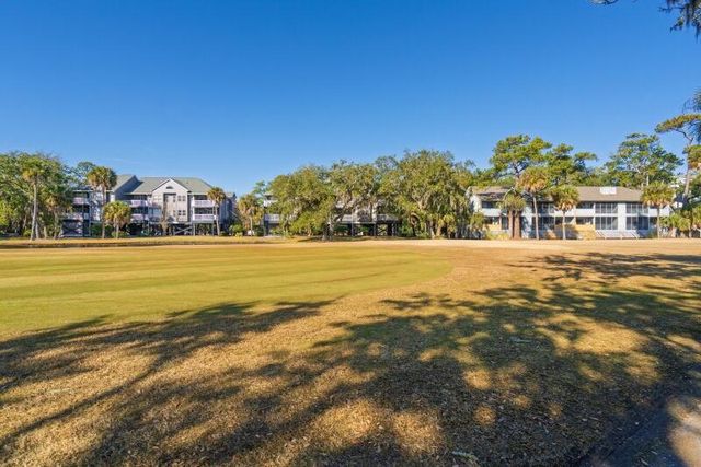 7 Gun Bluff Road, Edisto Island, SC 29438