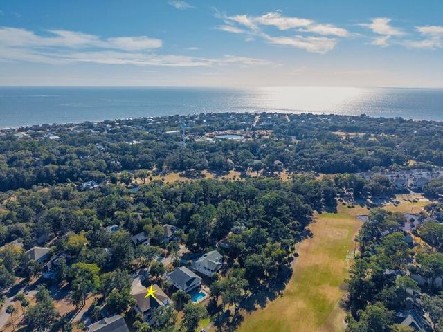 7 Gun Bluff Road, Edisto Island, SC 29438