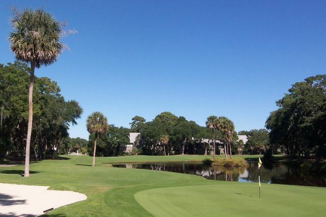 7 Gun Bluff Road, Edisto Island, SC 29438