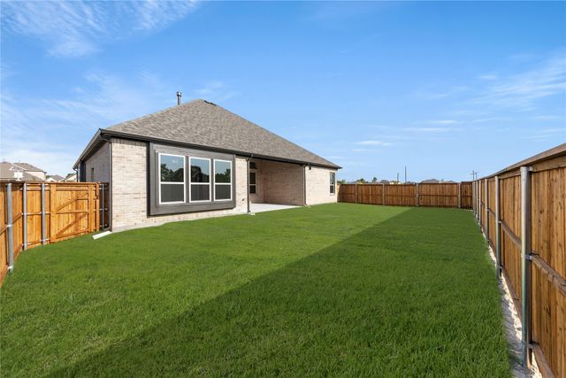 1418 Colorado Road, Van Alstyne, TX 75495