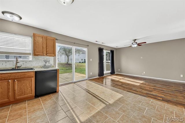 210 Homeshire Circle 55, Wentzville, MO 63385