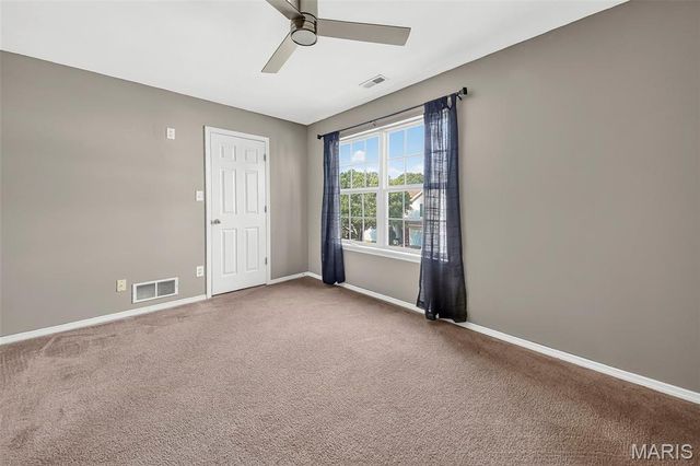 210 Homeshire Circle 55, Wentzville, MO 63385