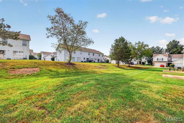 210 Homeshire Circle 55, Wentzville, MO 63385