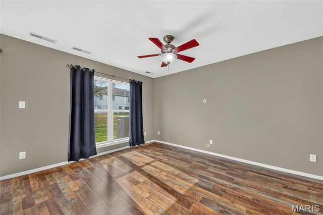 210 Homeshire Circle 55, Wentzville, MO 63385
