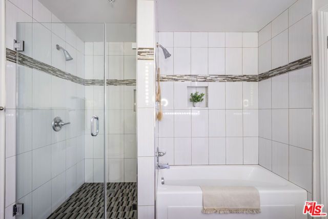 155 S Oxford Avenue 201, Los Angeles, CA 90004