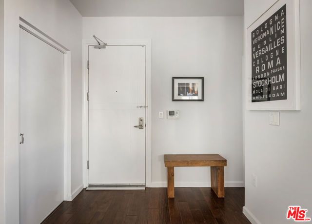 155 S Oxford Avenue 201, Los Angeles, CA 90004