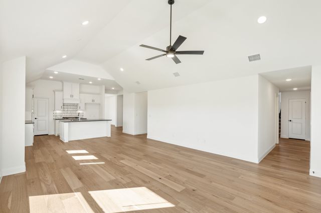 2500 Fischer Lane, Mansfield, TX 76063