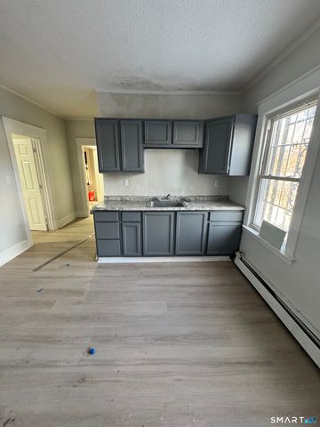 190-192 Brook Street 1, Hartford, CT 06120