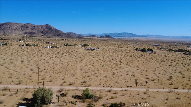 59860 Stearman, Landers, CA 92285
