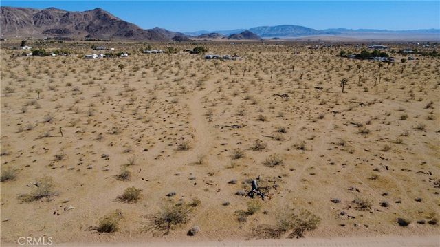 59860 Stearman, Landers, CA 92285