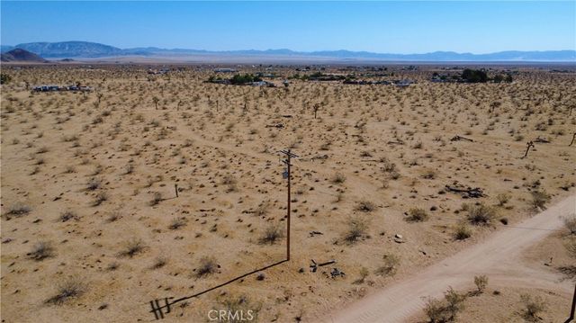 59860 Stearman, Landers, CA 92285