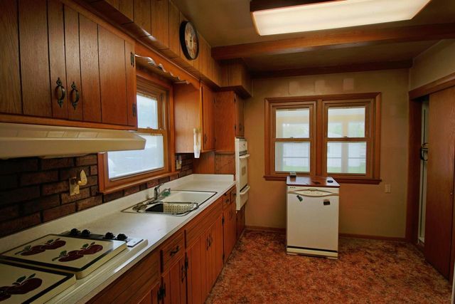 2196 79th STREET, West Allis, WI 53219