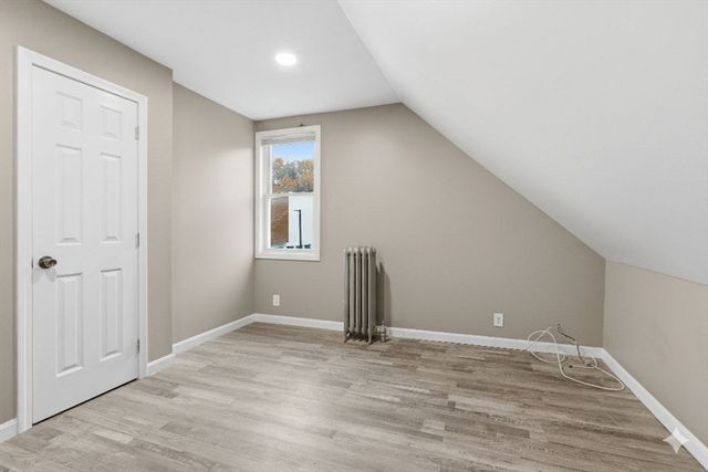 53 James St, Worcester, MA 01603