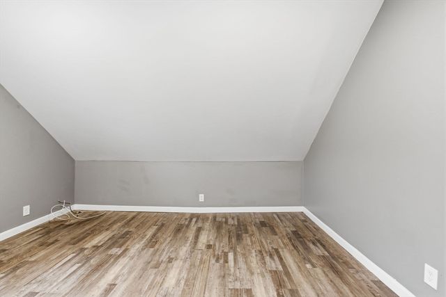 53 James St, Worcester, MA 01603