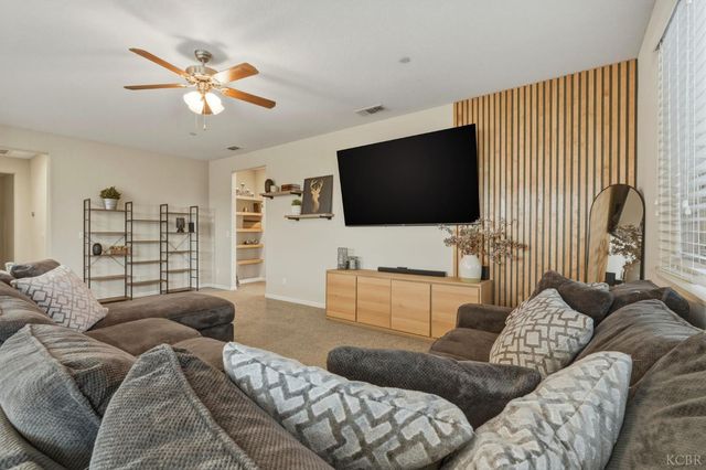 1161 Greenbrier Drive, Hanford, CA 93230