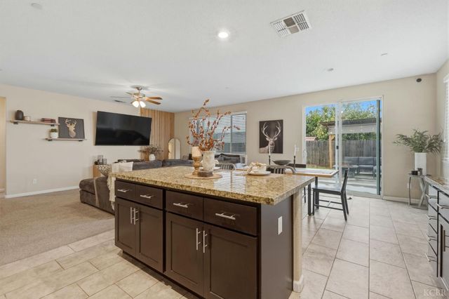 1161 Greenbrier Drive, Hanford, CA 93230