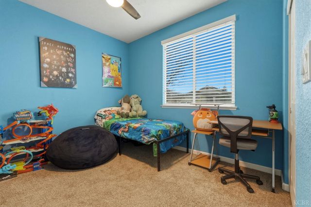 1161 Greenbrier Drive, Hanford, CA 93230