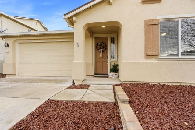 1161 Greenbrier Drive, Hanford, CA 93230