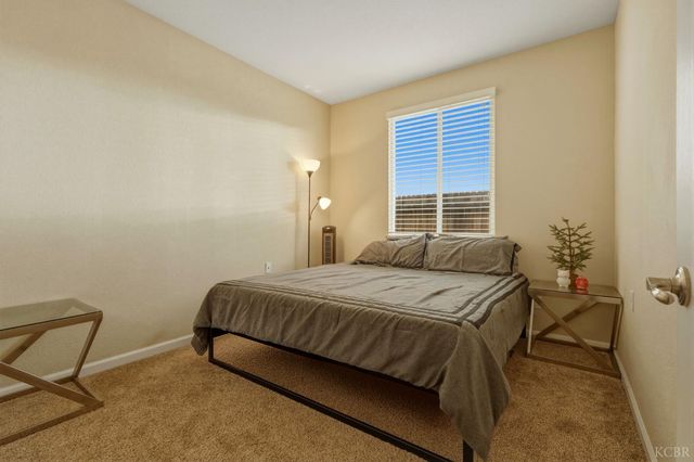 1161 Greenbrier Drive, Hanford, CA 93230