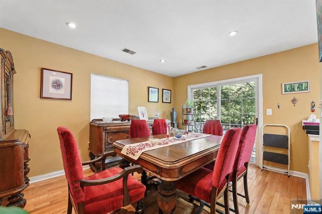 2053 Charles Court, Mahwah, NJ 07430