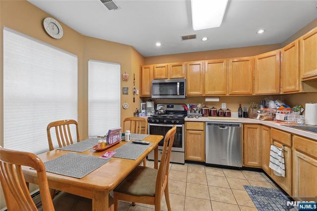2053 Charles Court, Mahwah, NJ 07430