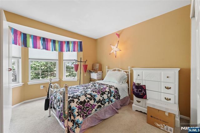 2053 Charles Court, Mahwah, NJ 07430
