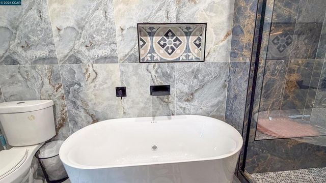 348 Valle Vista Ave, Vallejo, CA 94590