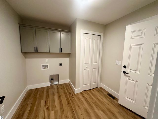 1066 Birmley Estates Drive, Traverse City, MI 49696