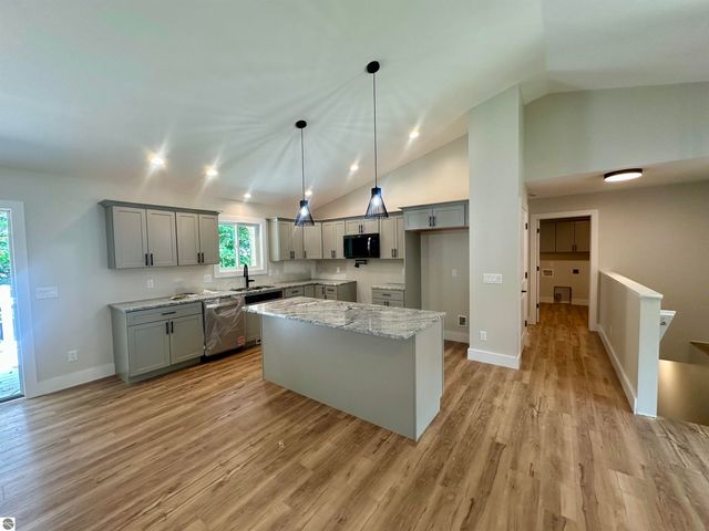 1066 Birmley Estates Drive, Traverse City, MI 49696