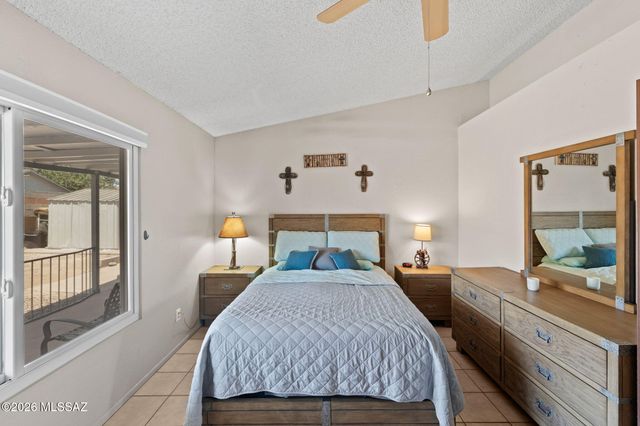 5422 S Newhall Drive, Tucson, AZ 85746