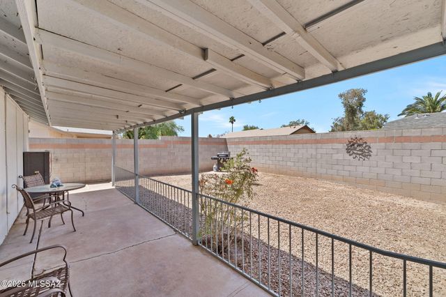 5422 S Newhall Drive, Tucson, AZ 85746