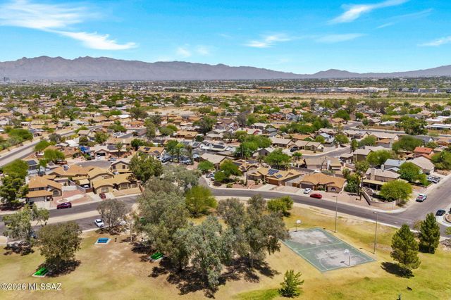 5422 S Newhall Drive, Tucson, AZ 85746