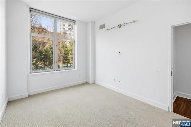 8100 River Road 209, North Bergen, NJ 07047