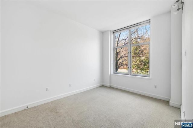 8100 River Road 209, North Bergen, NJ 07047