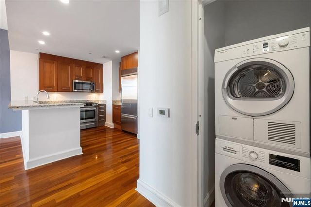 8100 River Road 209, North Bergen, NJ 07047