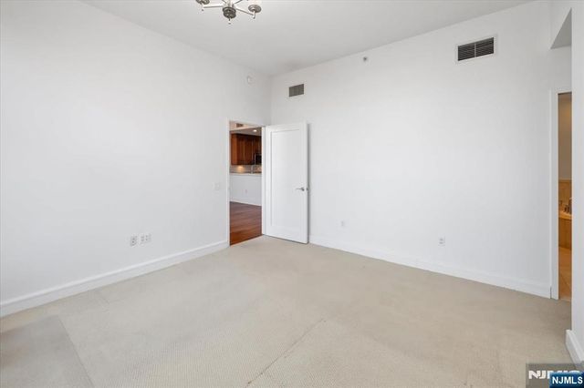 8100 River Road 209, North Bergen, NJ 07047