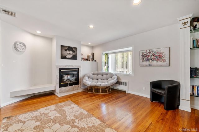 842 Fiske Street, Woodmere, NY 11598