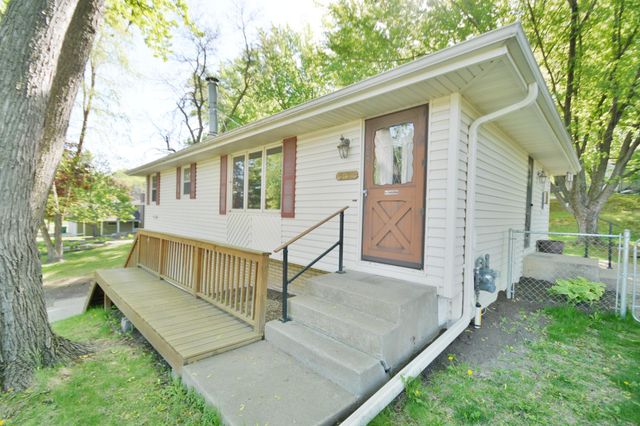 6494 Berkshire Lane N, Maple Grove, MN 55311