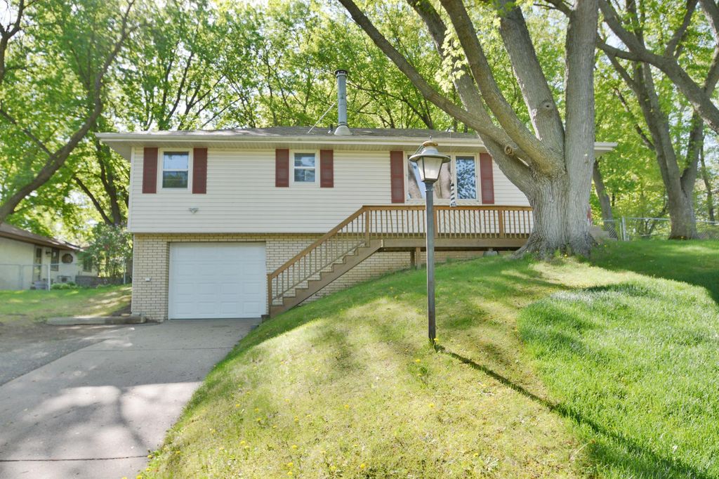 6494 Berkshire Lane N, Maple Grove, MN 55311