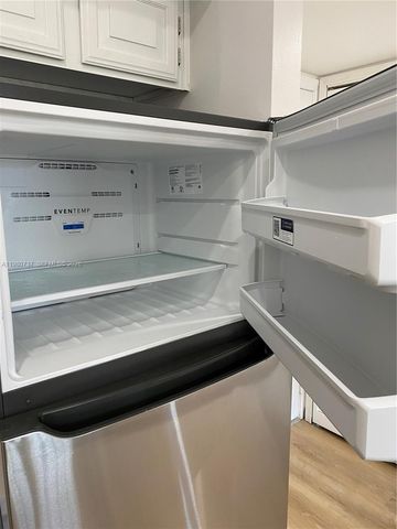 1280 S Alhambra Cir 1421, Coral Gables, FL 33146