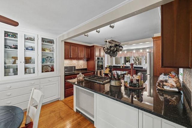 139 Salem End Road, Framingham, MA 01702