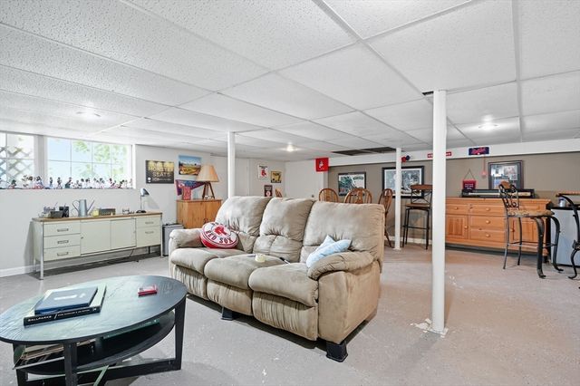 139 Salem End Road, Framingham, MA 01702