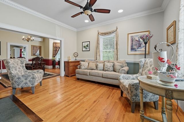 139 Salem End Road, Framingham, MA 01702