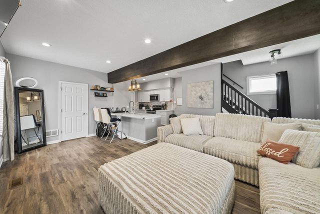 374 N Champion Avenue, Columbus, OH 43203