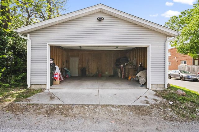 374 N Champion Avenue, Columbus, OH 43203