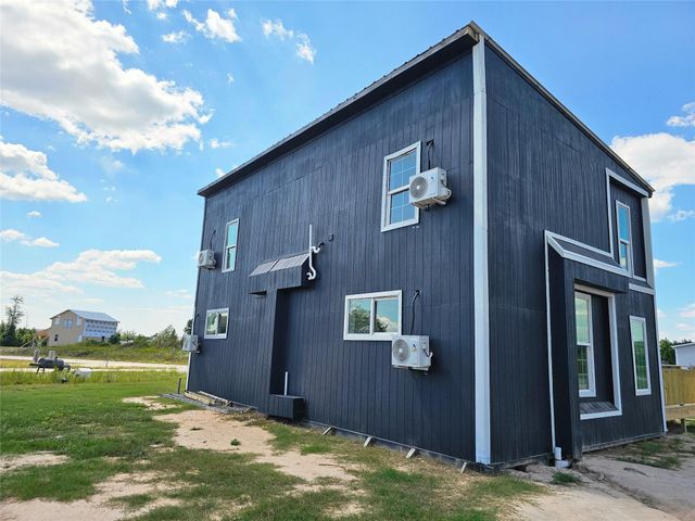 1368 Road 5735, Cleveland, TX 77327